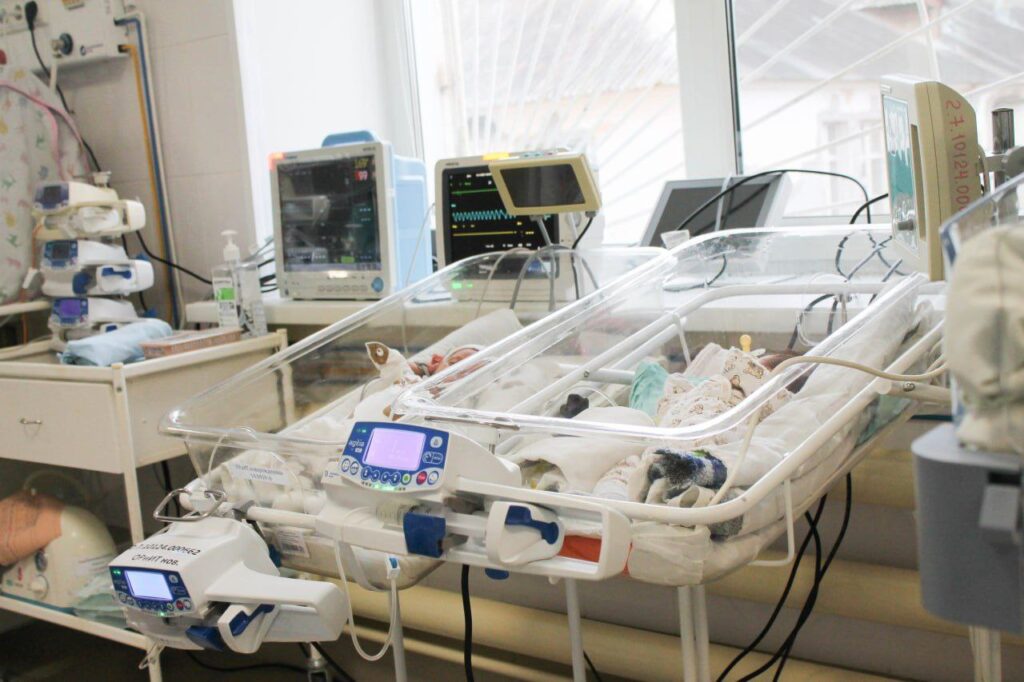 В родильный дом Клиники ЮУГМУ поступило новое оборудование для отделений реанимации и патологии новорождённых и недоношенных детей